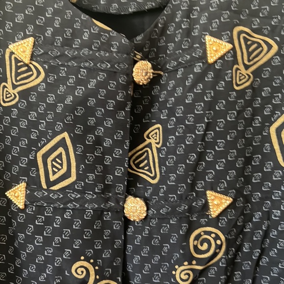 Dead stock Kimono style blazer with gold metal details - Picture 2 of 9